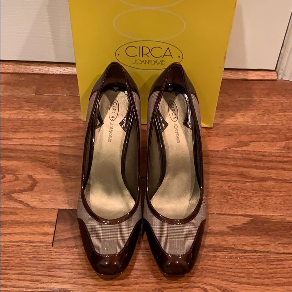 Circa Joan and David Heels